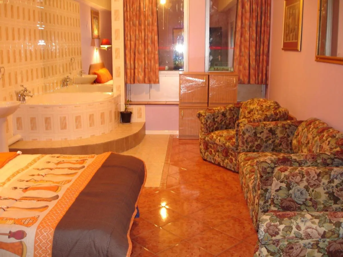 Go-West Sleep And Go Hotel Cape Town South Africa