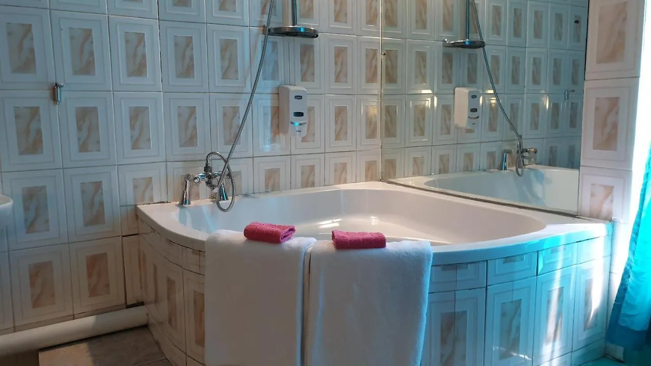 Love hotel Go-West Sleep And Go Hotel Cape Town South Africa