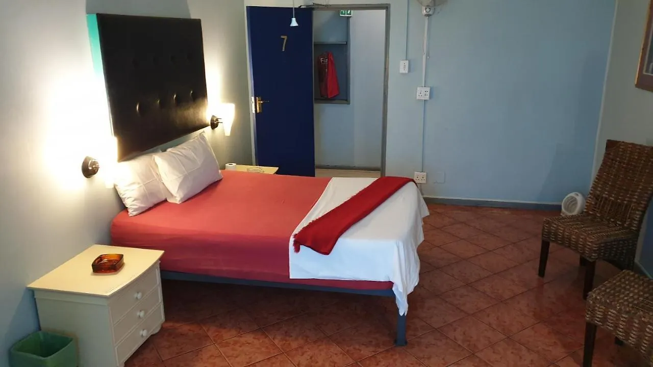 Go-West Sleep And Go Hotel Cape Town Love hotel
